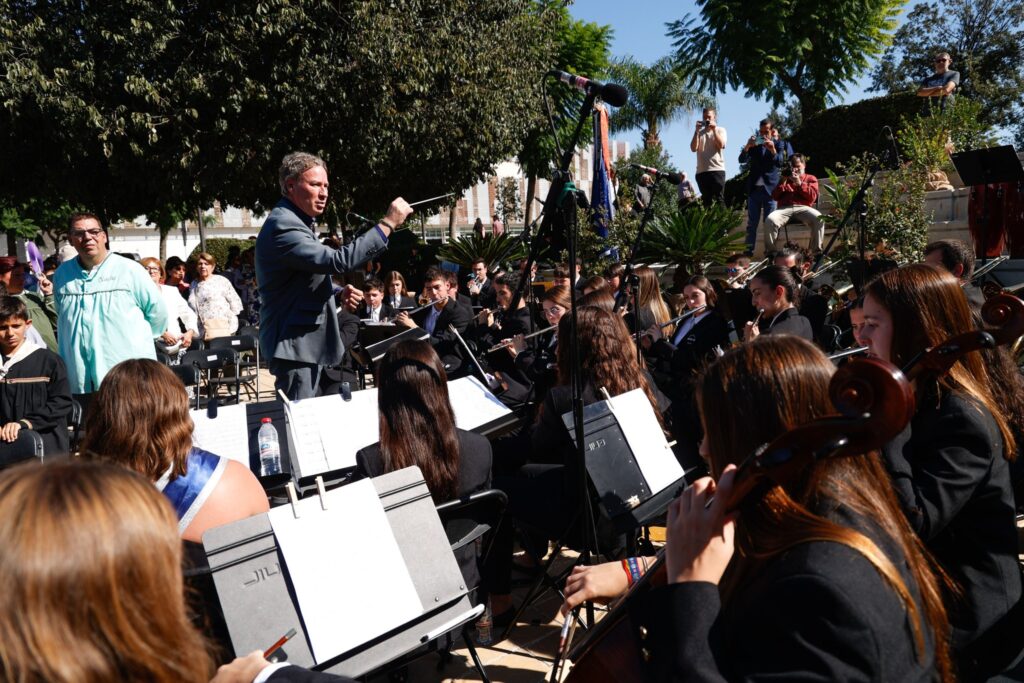 Entrega del Premio Distinción Honorífica 9 de Octubre 2025 al Liceu de Música de Mislata
