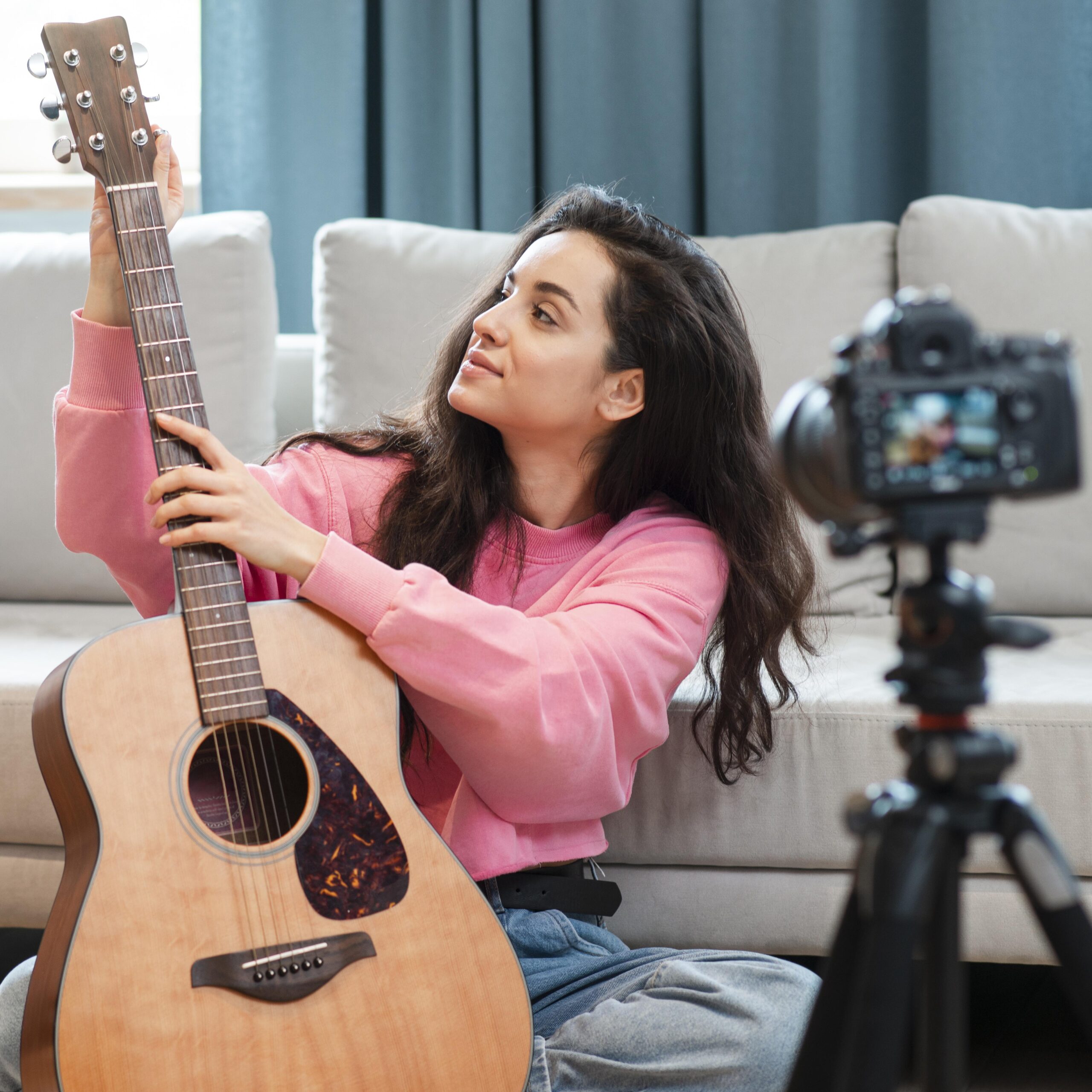 ¿Cómo grabar tu propia música desde casa? Guía para principiantes paso a paso