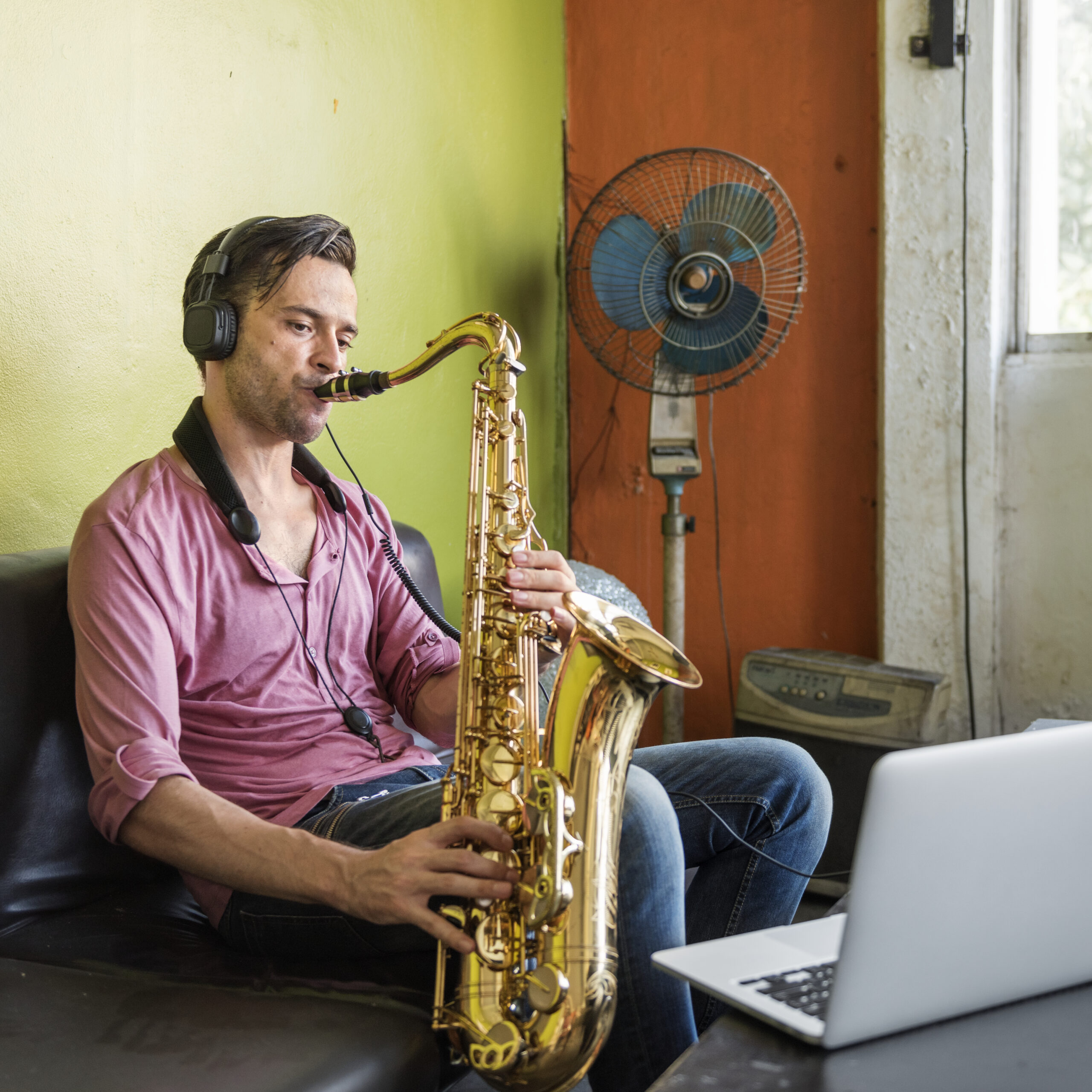 La influencia del jazz en la música moderna: ¿cómo este género transformó la música actual?